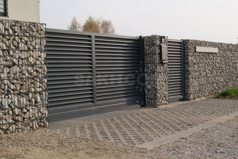 Ворота на забор из габионов