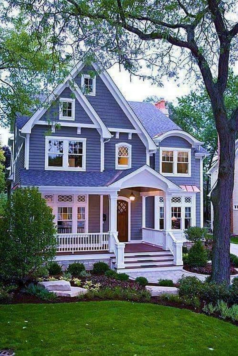 Американский дом фиолетовый