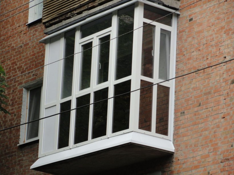 Французское остекление балкона