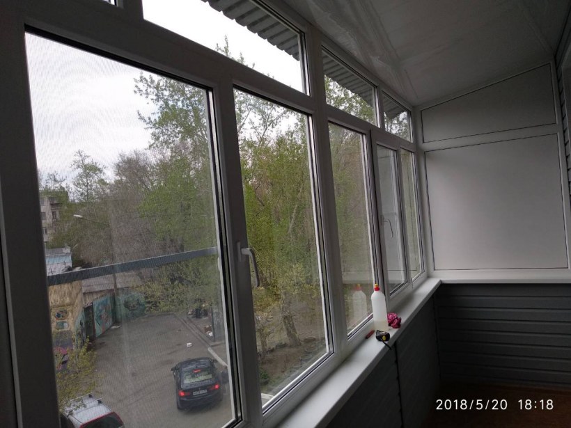 Пластиковая лоджия