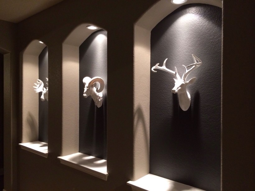 Ниша в стене в гостиной