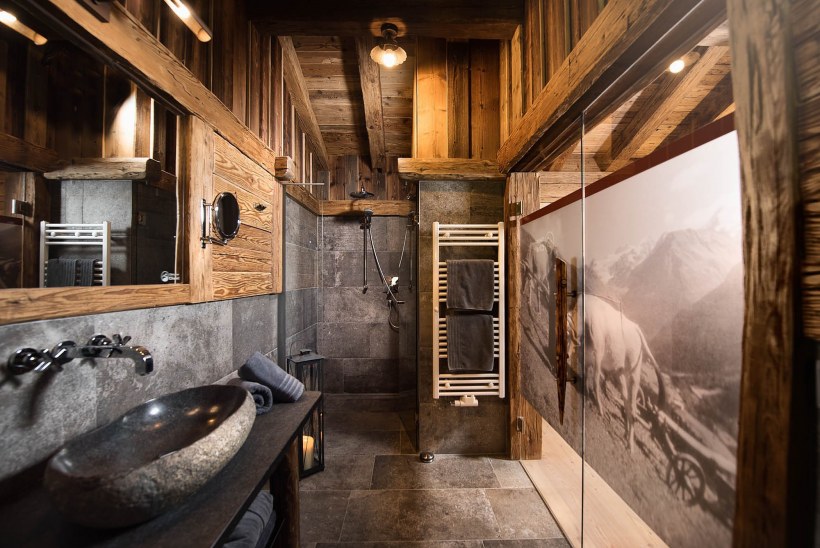 Туалетная комната в стиле Шале