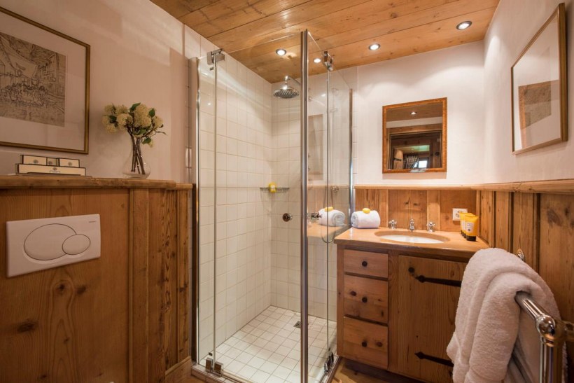 Ванная комната, душ в Шале