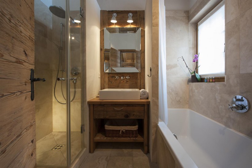 Санузел душевая в стиле Шале