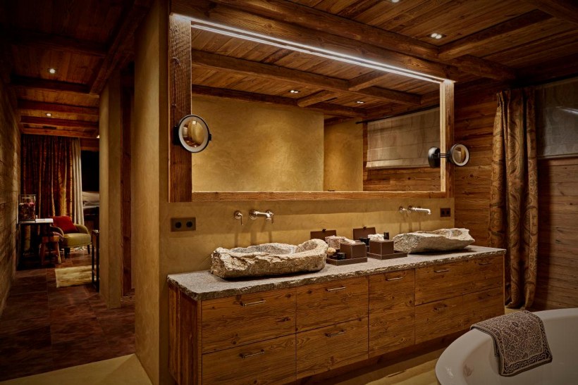 Ванные комнаты в стиле Шале