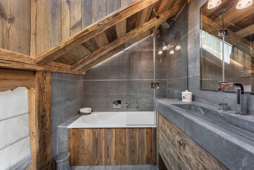 Ванная в альпийском стиле Шале