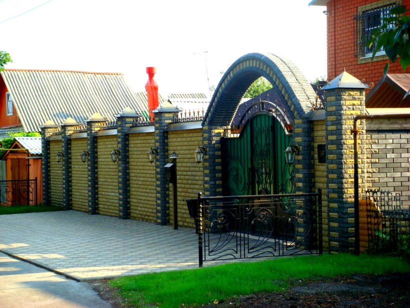 Современные заборы