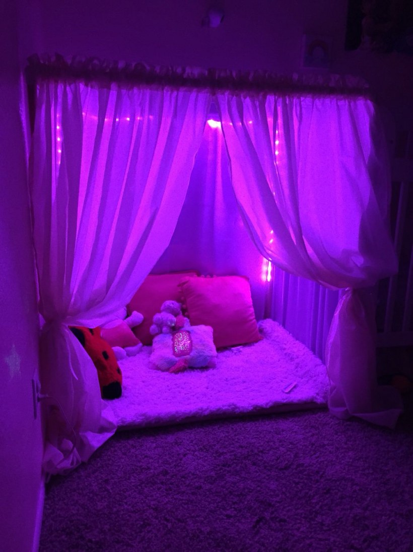 Комната для девочки с подсветкой