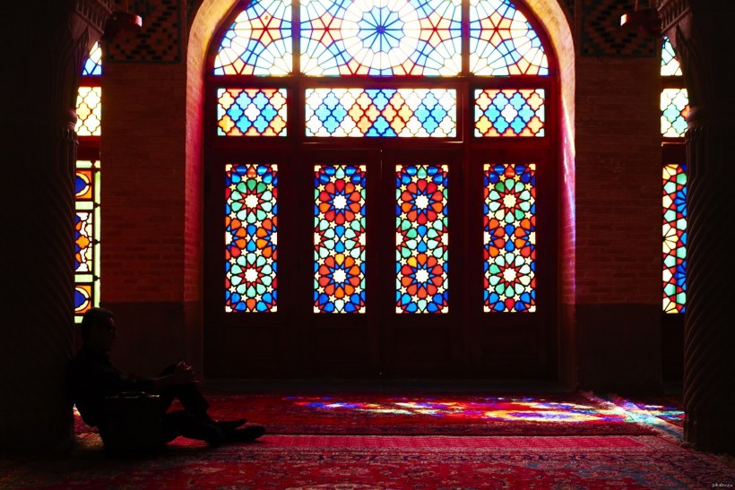 Радужная мечеть в Иране