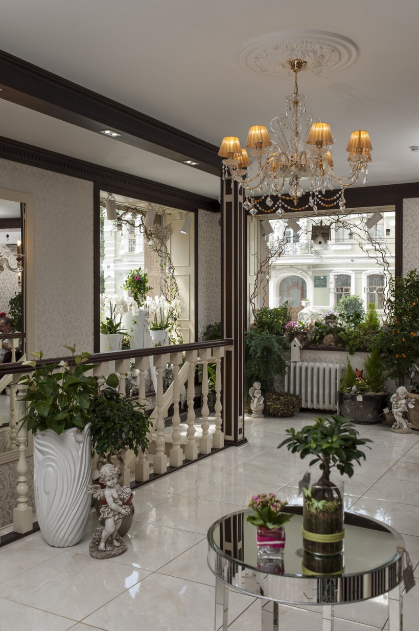 Флористическое оформление квартиры в классическом стиле