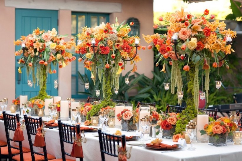 Флористическое украшение стола