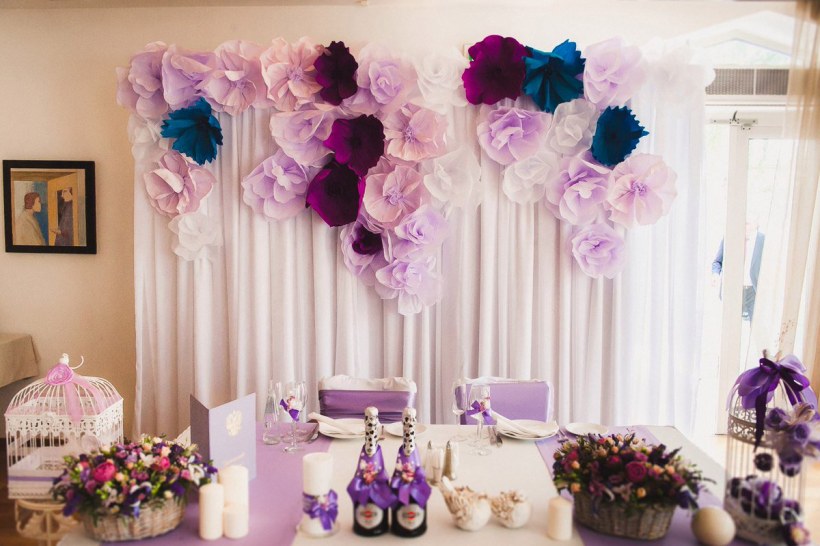 Необычное украшение зала