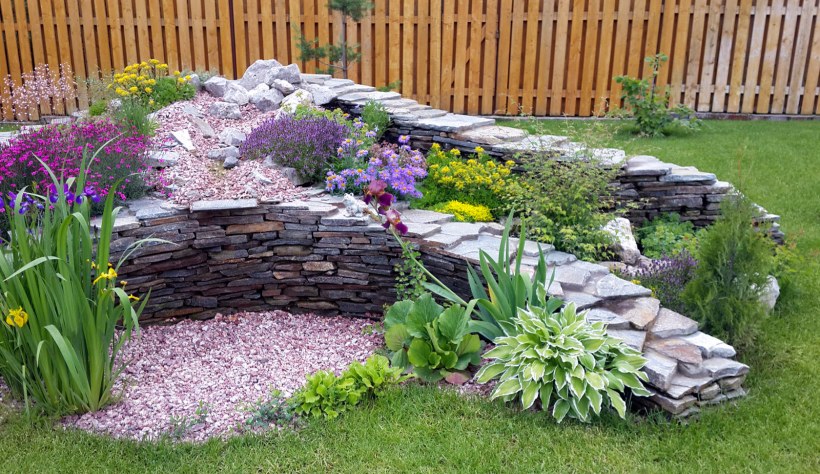 Каменистый миксбордер