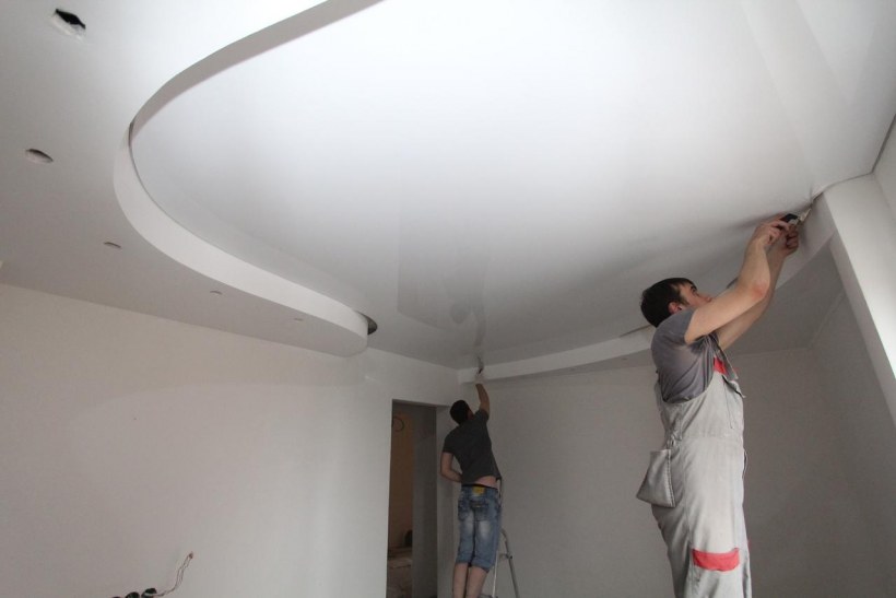 Мытье потолка