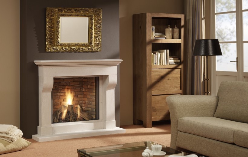 Гостиная с камином