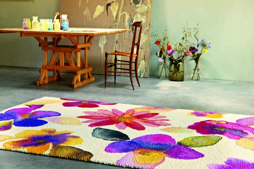Цветочный ковер в интерьере