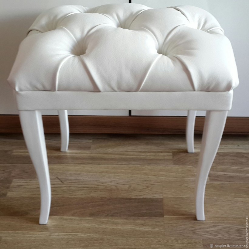 Пуфы и банкетки в прихожую