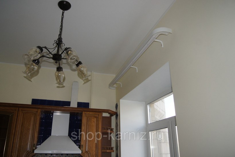 Карниз к потолку для штор