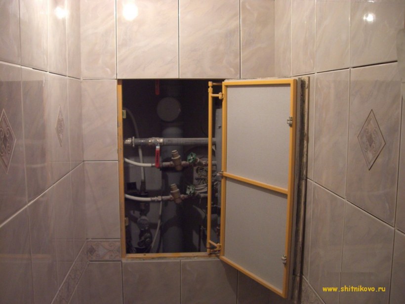 Потайные люки под плитку в туалете