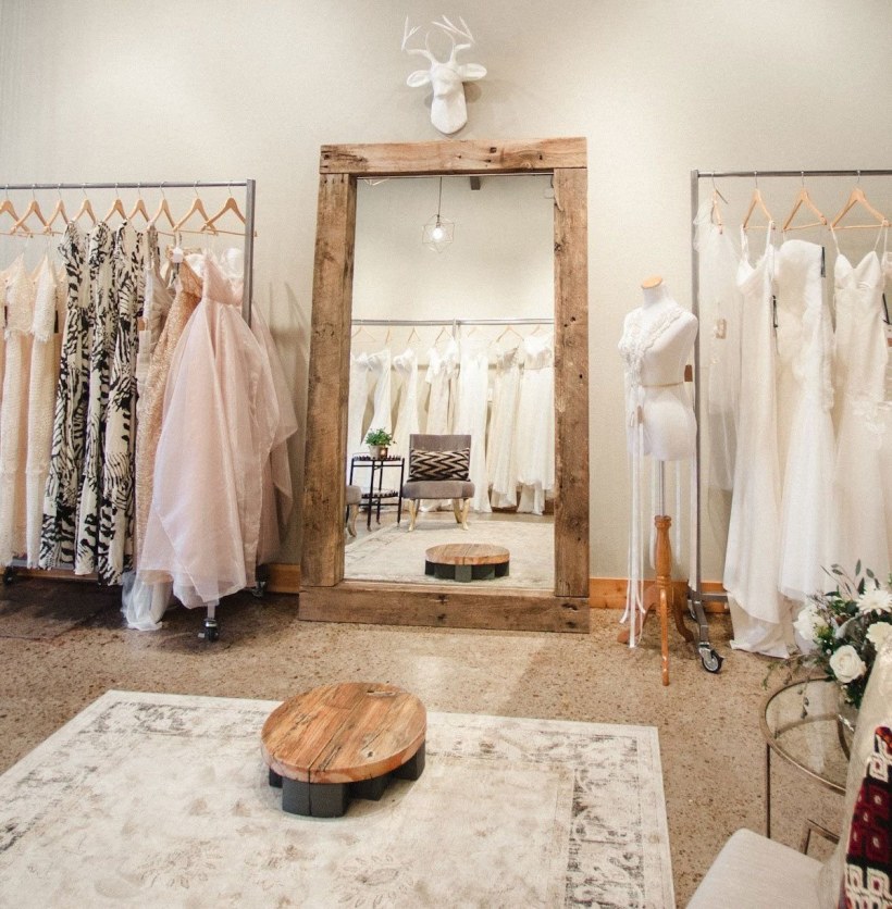 Декор шоурума одежды