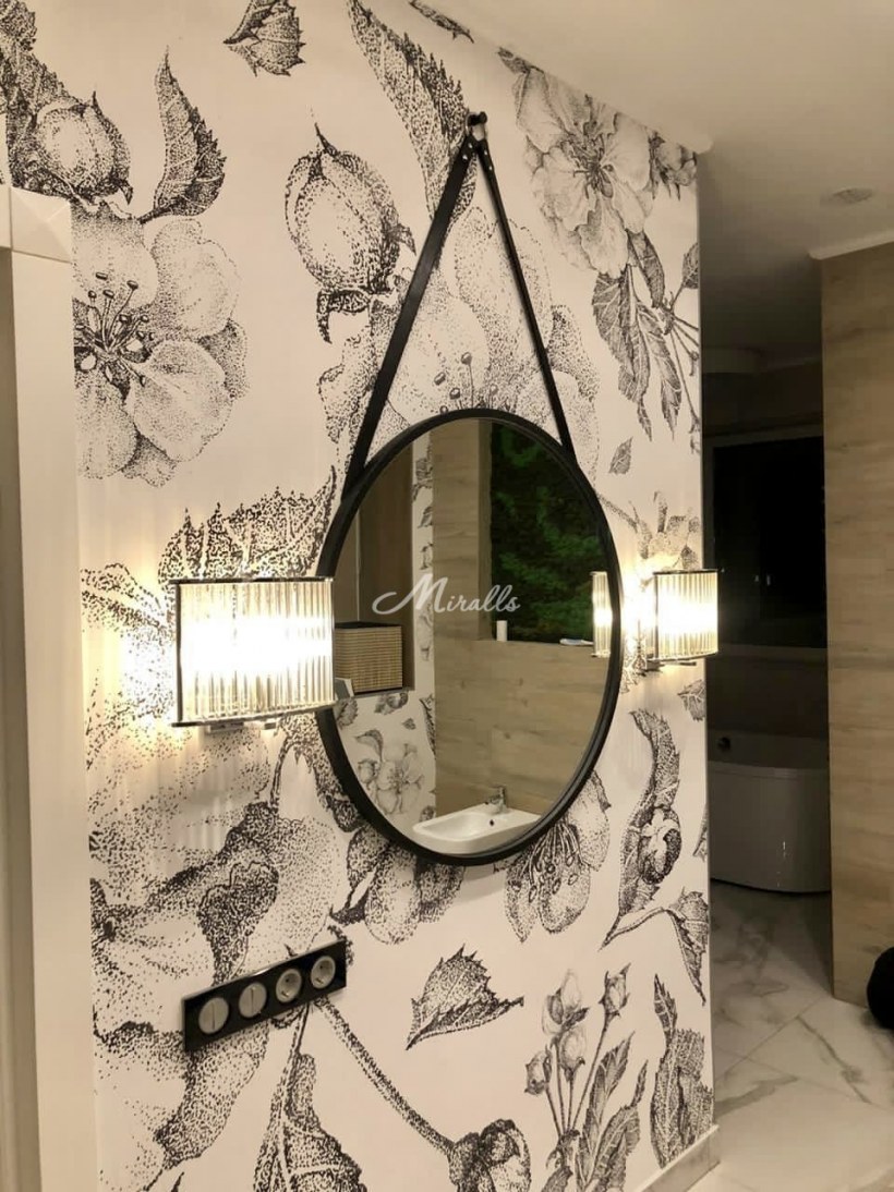 Зеркала с узорами в интерьере