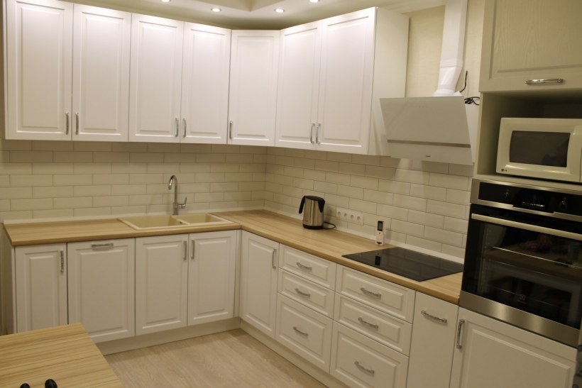 Кухонный гарнитур с фрезеровкой