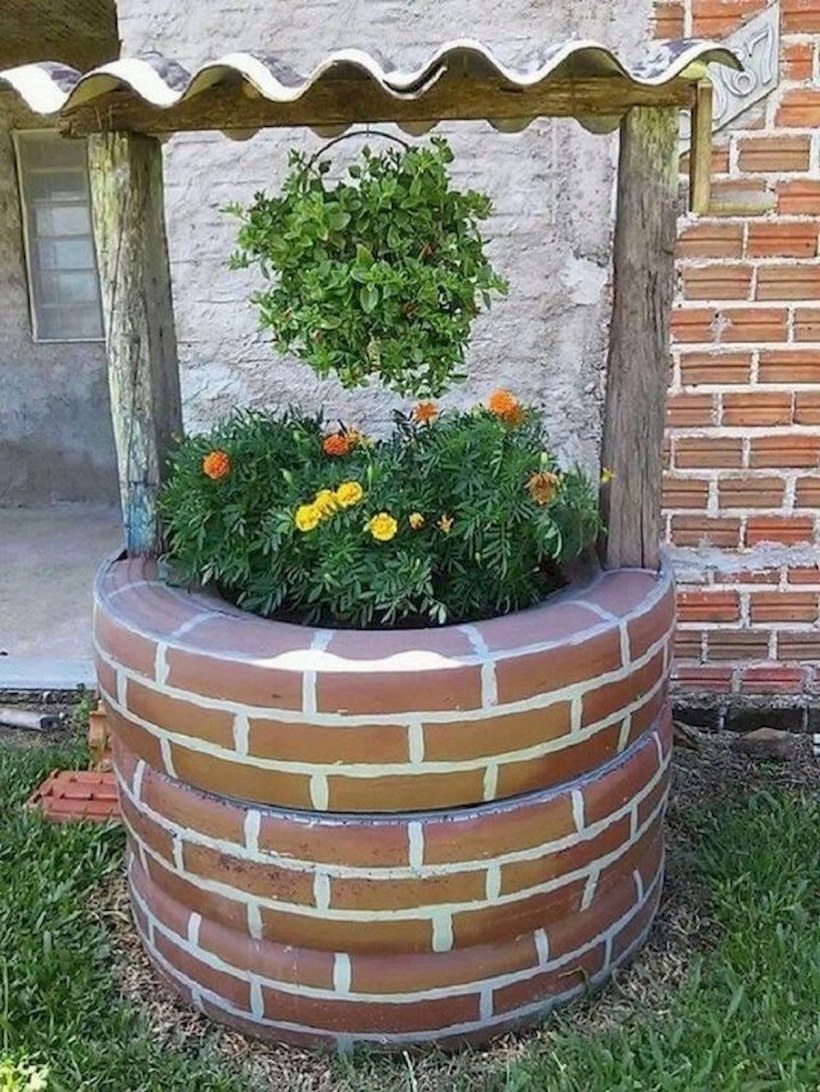 Декор клумб на даче