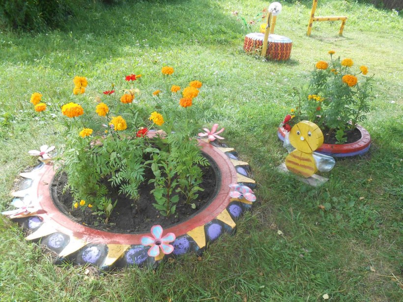 Клумбы в горшках