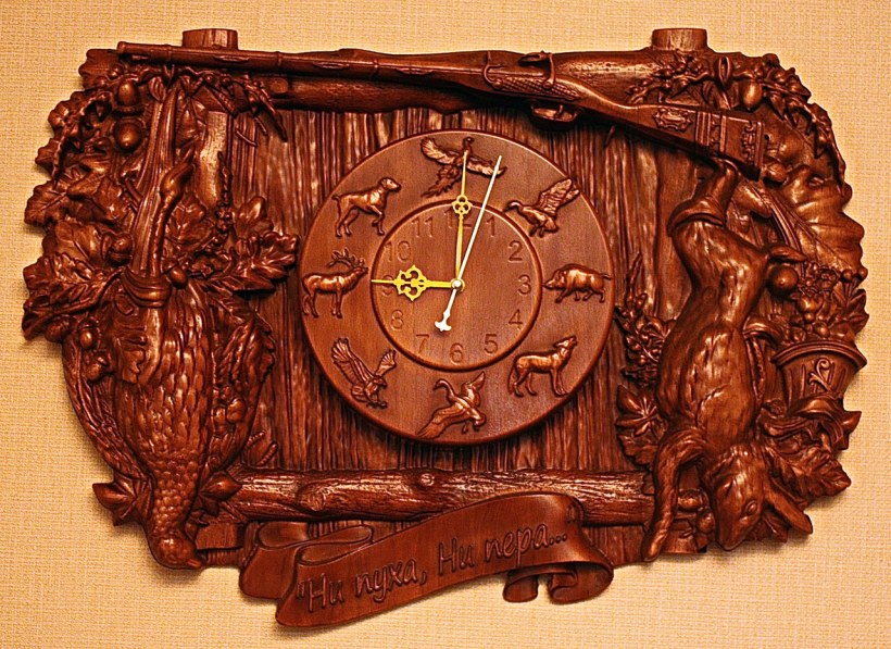Часы из дерева настенные