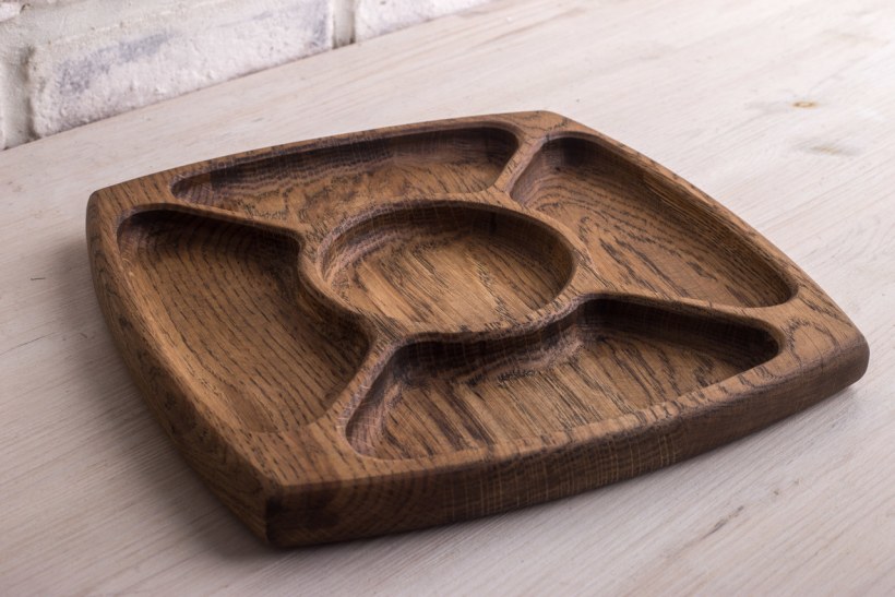Поднос деревянный