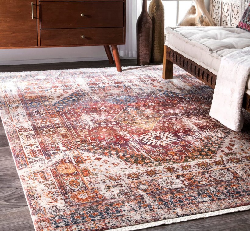 Модные состаренные ковры