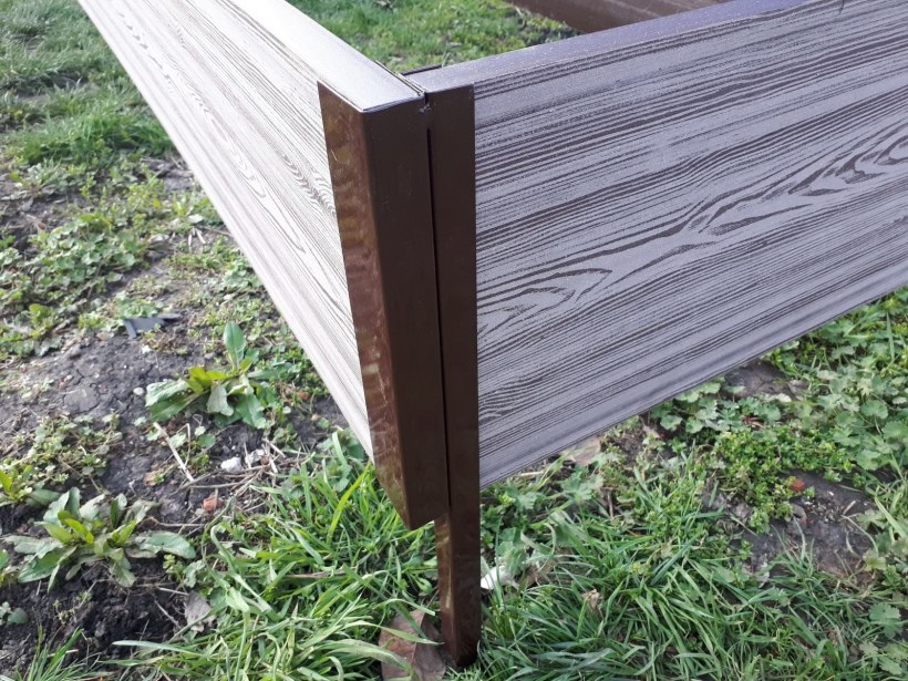 Грядка ДПК Holzhof