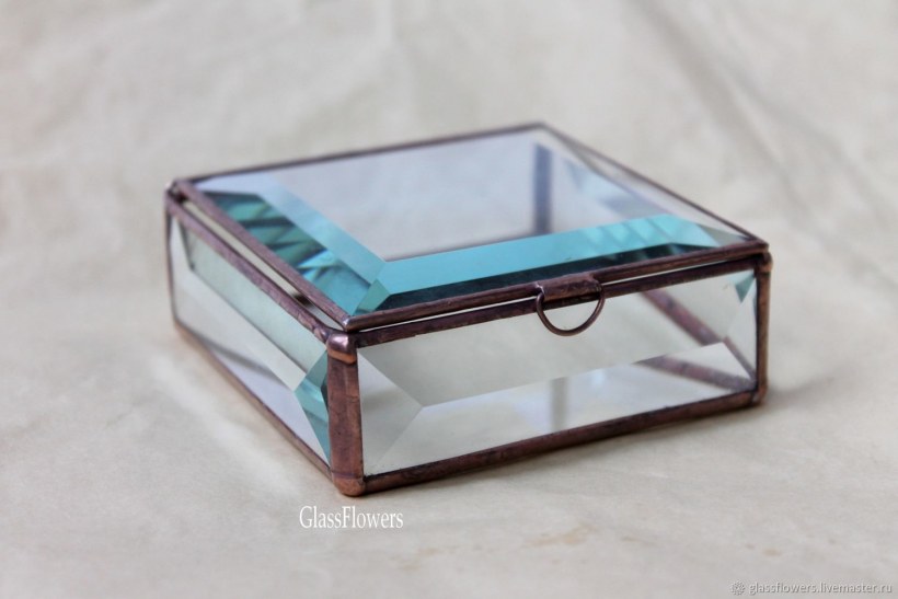 Прозрачная шкатулка из фикс