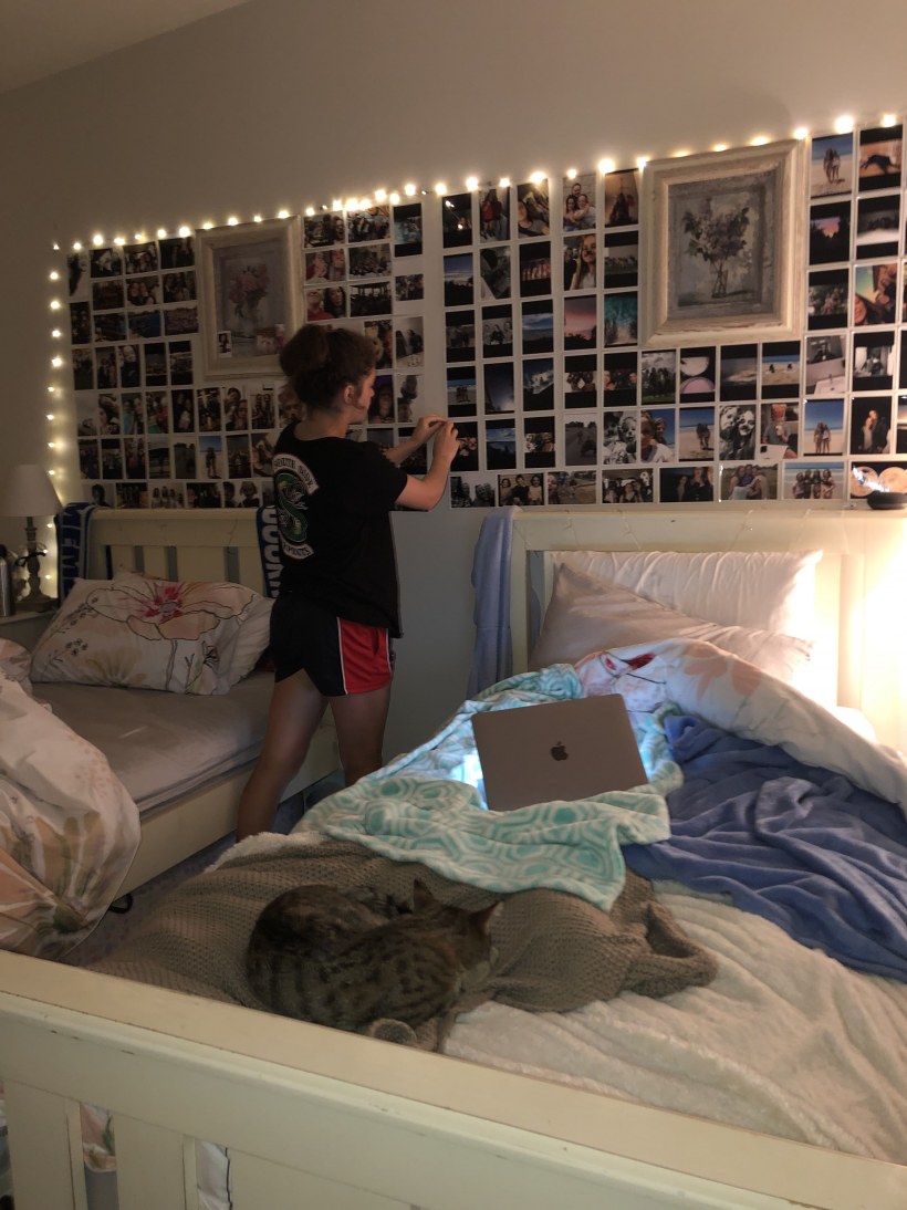 Комната американского подростка девушки