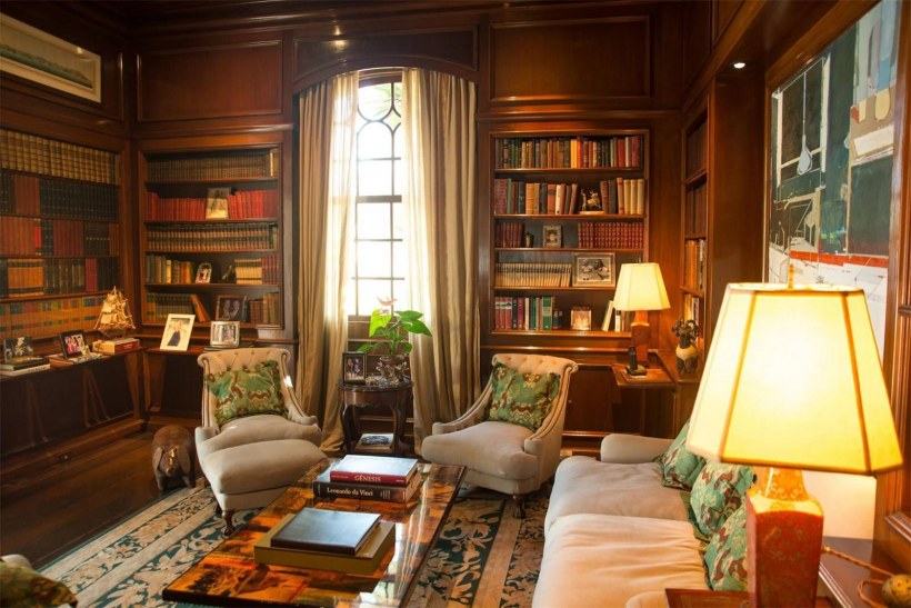 Интерьер кабинета в колониальном стиле