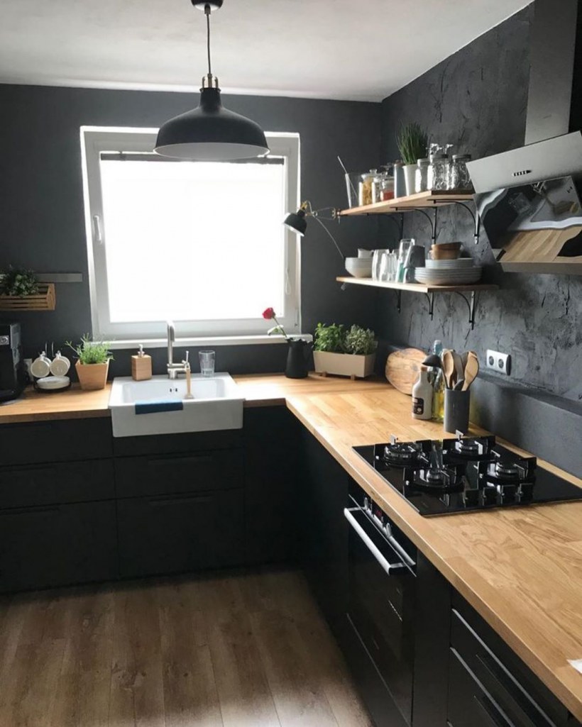 Икеа столешница СЭЛЬЯН черная в интерьере