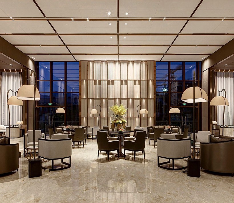 Интерьер офиса в стиле лобби