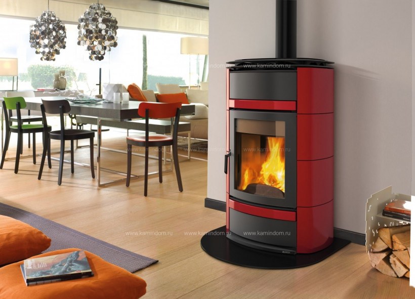 Печь-камин дровяная la Nordica