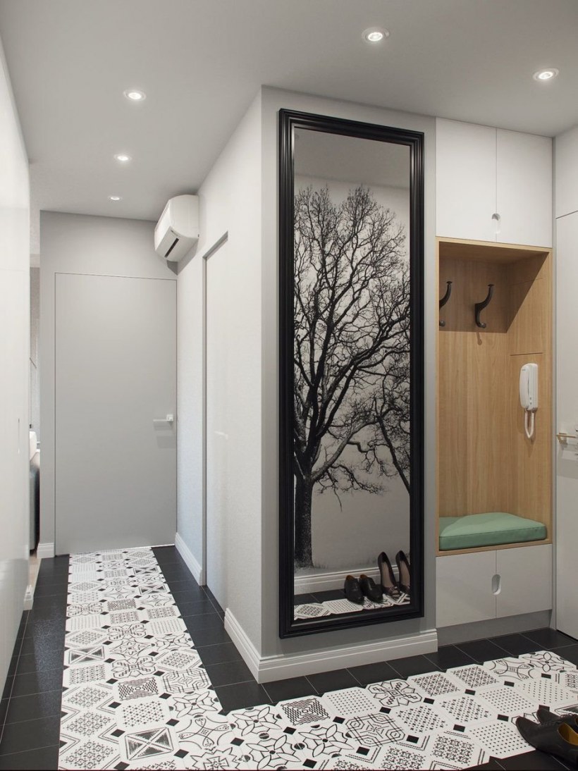 Квадратная прихожая