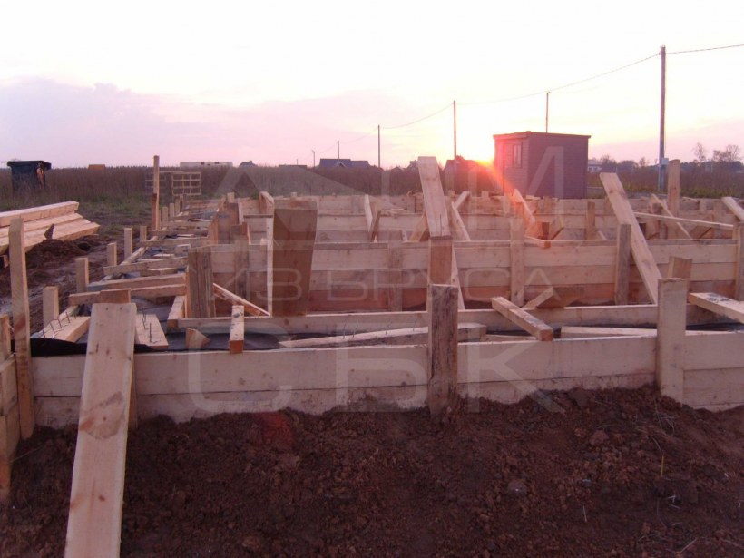 Цокольный этаж высокий 2 метра