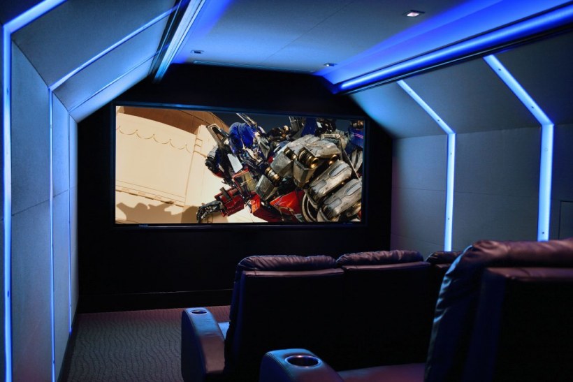 Кинозал на мансарде