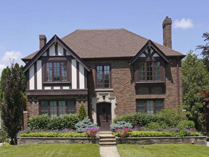 Стиль Тюдор (Tudor Revival Cottage)