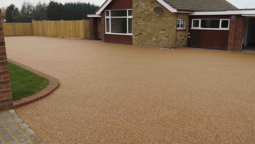 Покрытие пешеходных дорожек