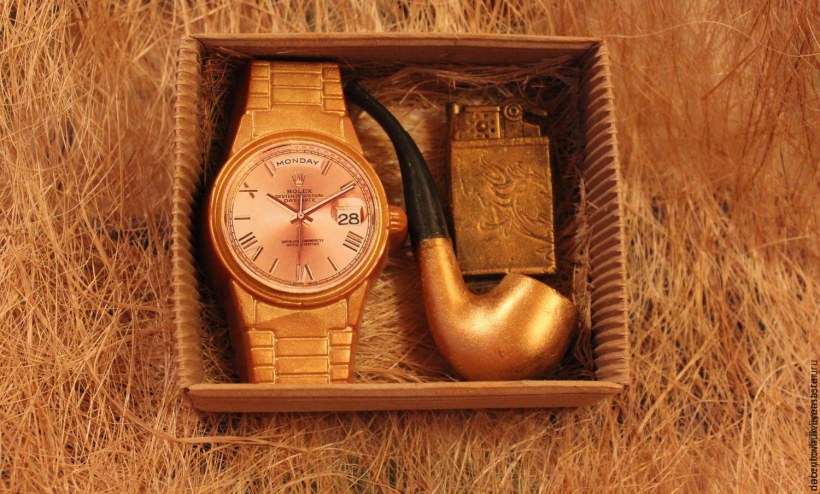 Часы в подарок мужчине