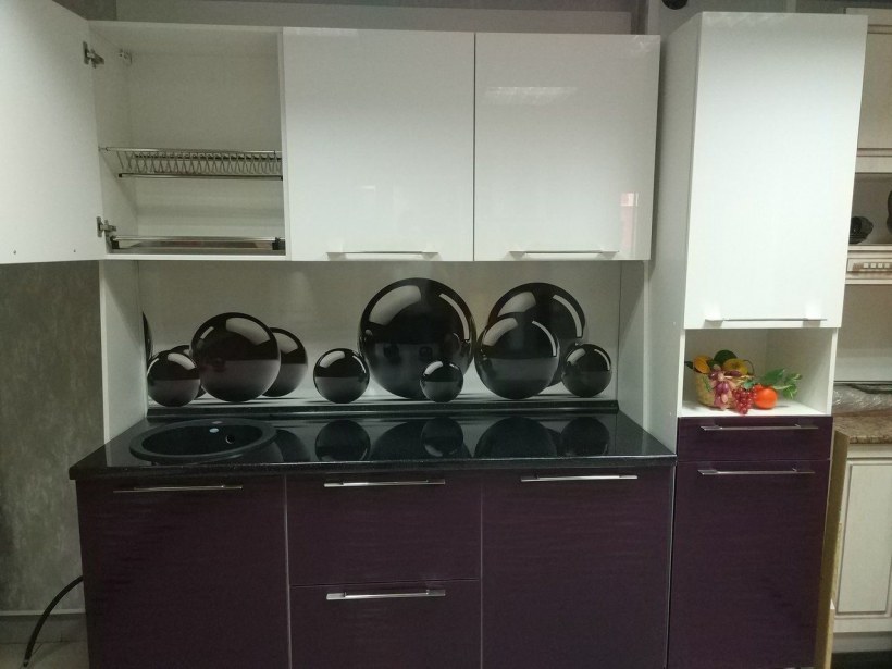 Черные панели на кухню