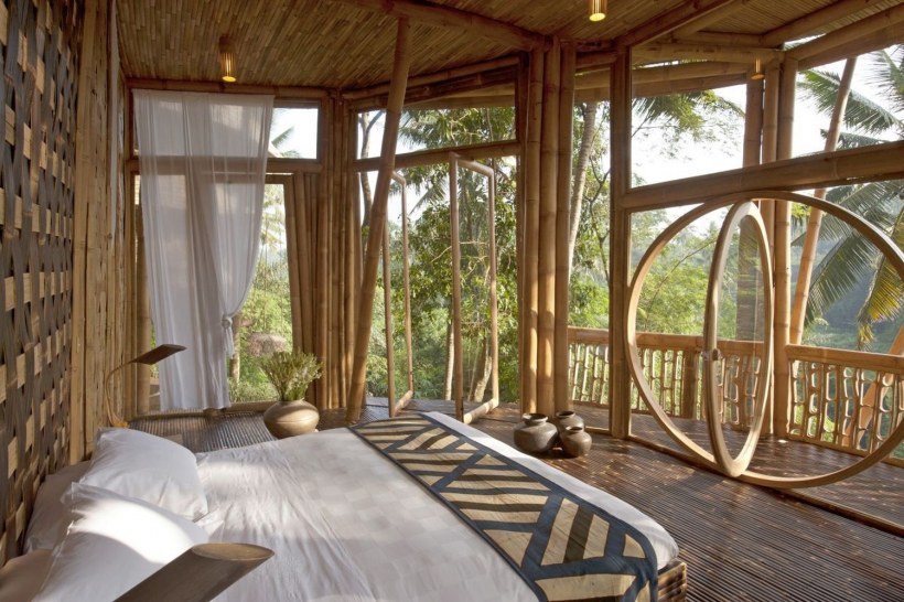 Отель из бамбука Бали
