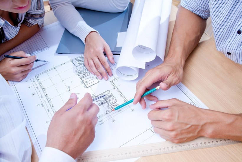 Дизайнер на стройке