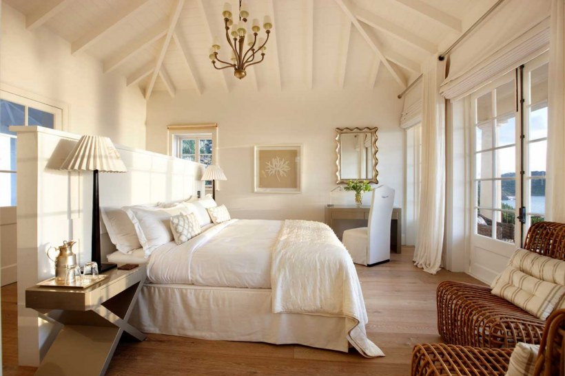 Красивый дом внутри спальня