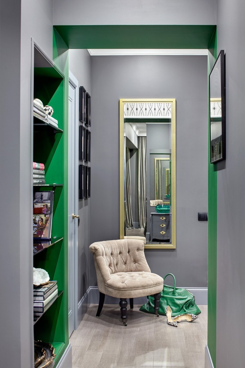 Прихожая в зеленом цвете