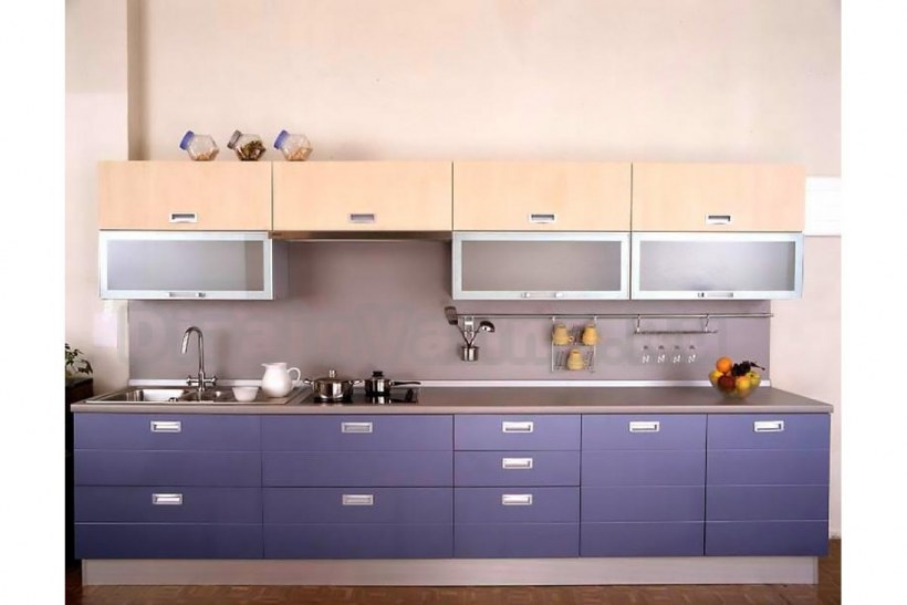 Кухонный гарнитур двухцветный